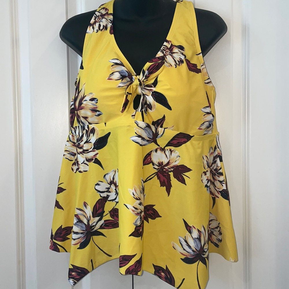 Like New Tankini Swimming Suit Top